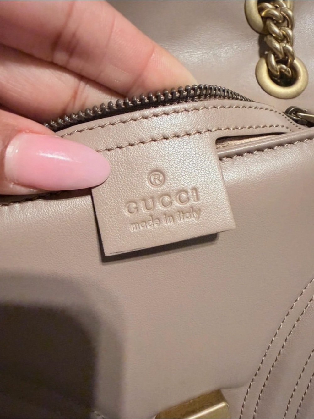 Gucci Pink Beige Matelassé Chevron Shoulder Bag with Gold GG - Picture 4 of 6